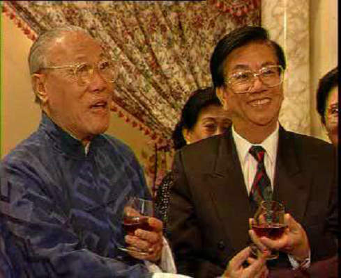 黄莺大战阿拉丁剧照的剧照