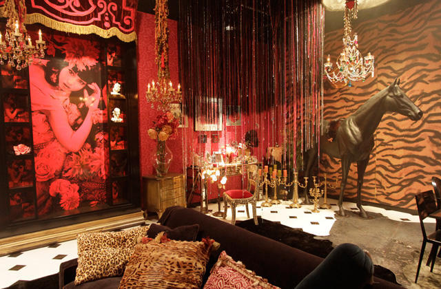 狼狈剧照的剧照