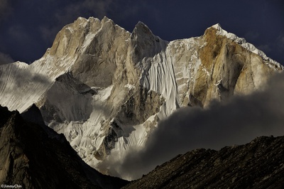 攀登梅鲁峰剧照的剧照