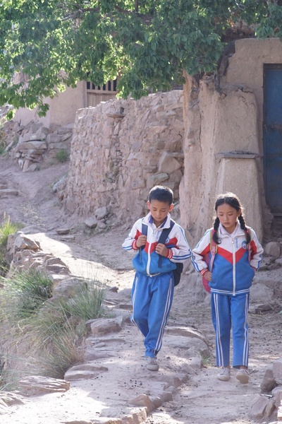 旺扎的雨靴剧照的剧照
