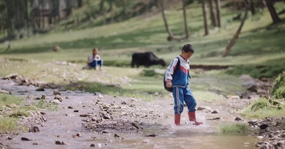 旺扎的雨靴剧照的剧照