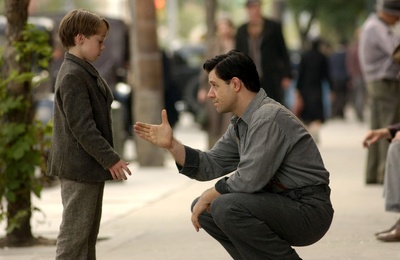 铁拳男人剧照的剧照