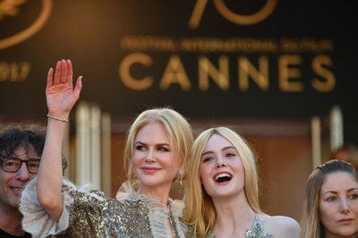 如何在派对上搭讪女孩剧照的剧照