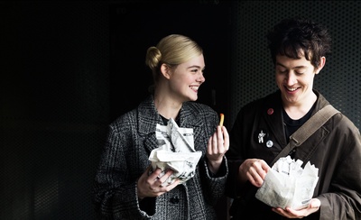 如何在派对上搭讪女孩剧照的剧照