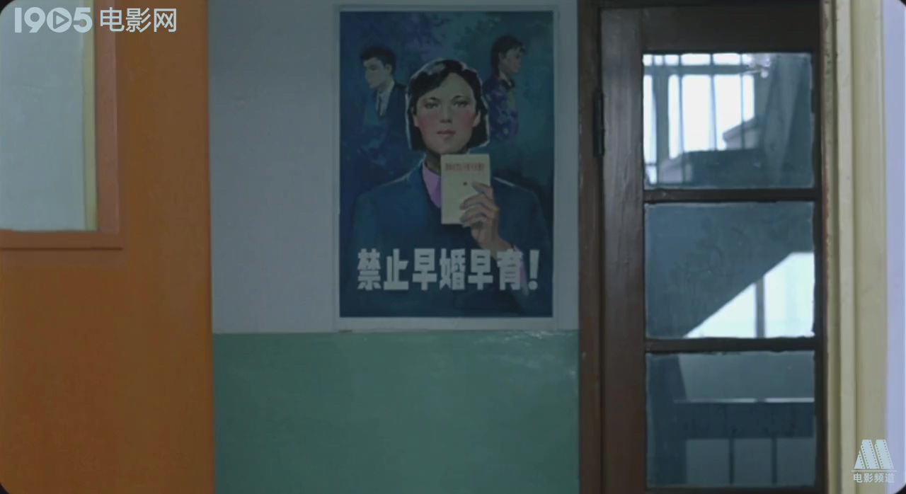 背靠背，脸对脸剧照的剧照