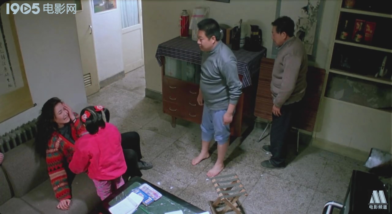 背靠背，脸对脸剧照的剧照