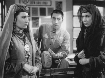 冰山上的来客剧照的剧照