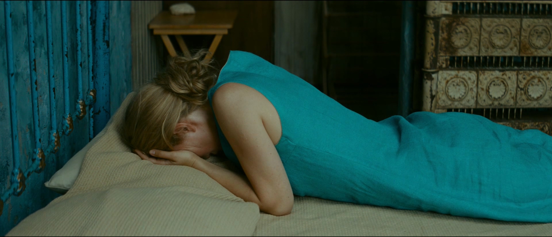 将爱放逐剧照的剧照