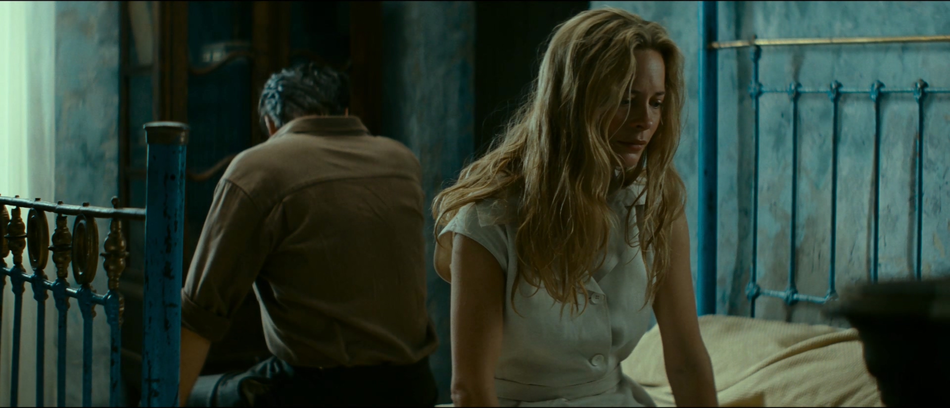 将爱放逐剧照的剧照