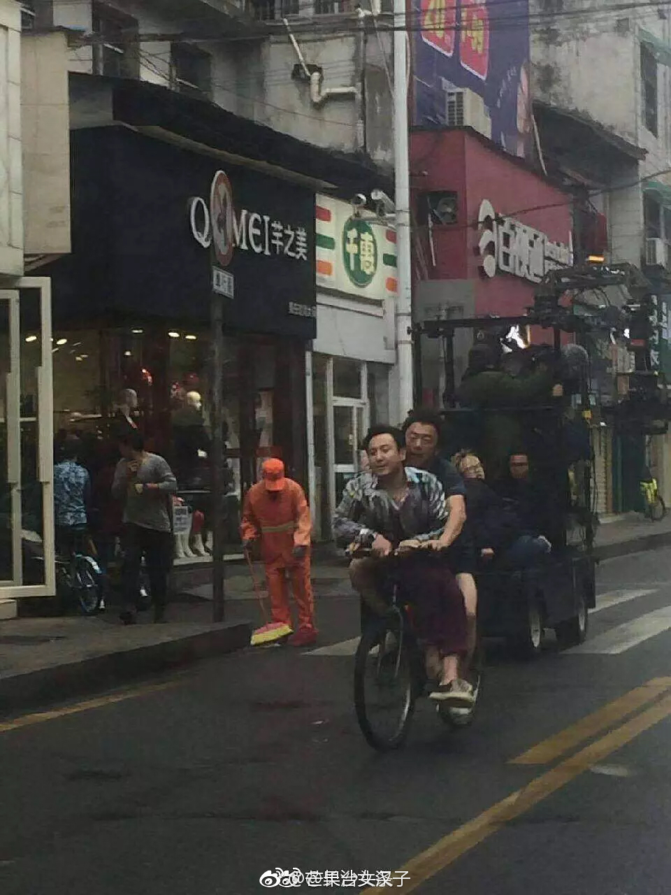 疯狂的外星人剧照的剧照