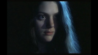 关于世界末日的不明确报告剧照的剧照