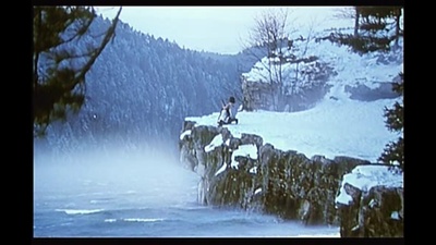 关于世界末日的不明确报告剧照的剧照