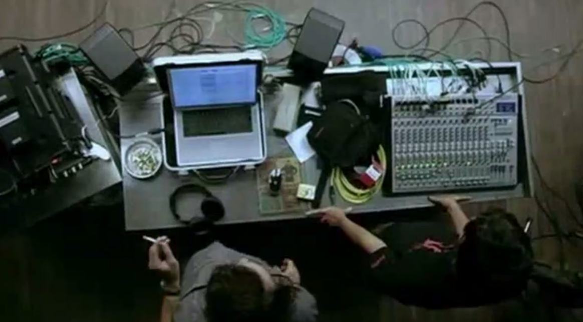 跨越桥梁剧照的剧照