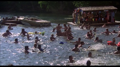 食人鱼剧照的剧照