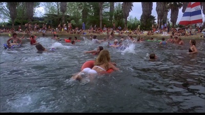 食人鱼剧照的剧照