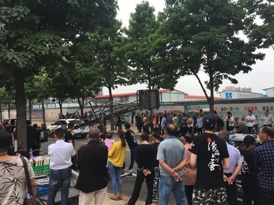 滚动的钢蛋剧照的剧照