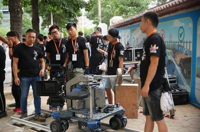 滚动的钢蛋剧照的剧照