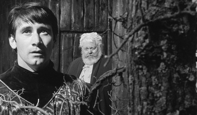 午夜钟声剧照的剧照