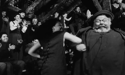 午夜钟声剧照的剧照