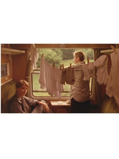 乘火车去旅行剧照的剧照