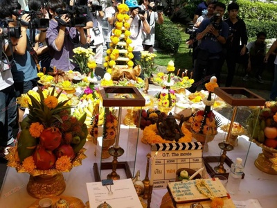 加班遇到鬼剧照的剧照