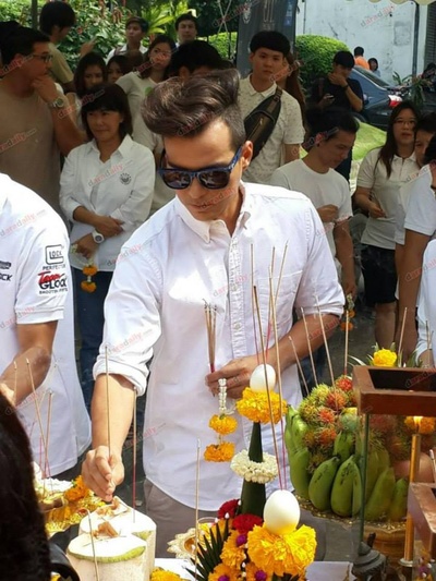 加班遇到鬼剧照的剧照