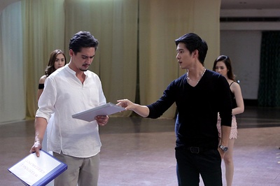 加班遇到鬼剧照的剧照