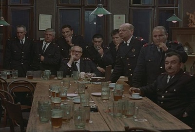 消防员舞会剧照的剧照