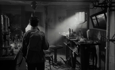 灰烬与钻石剧照的剧照