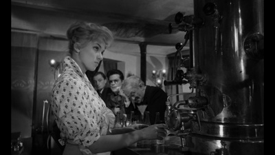 灰烬与钻石剧照的剧照