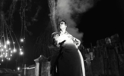 灰烬与钻石剧照的剧照