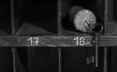 灰烬与钻石剧照的剧照