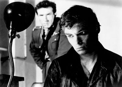 灰烬与钻石剧照的剧照