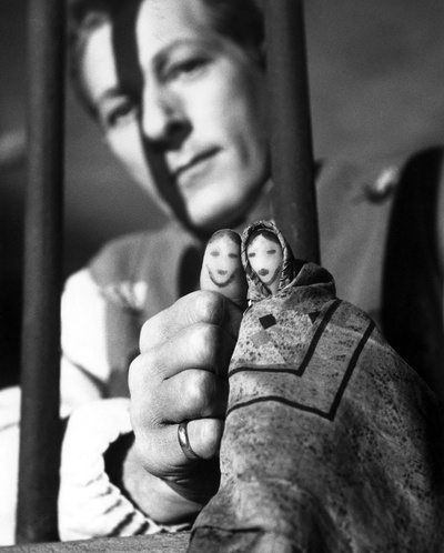 安徒生传剧照的剧照