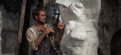 痛苦与狂喜剧照的剧照