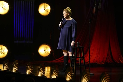 艾米·舒默：长大当妈剧照的剧照