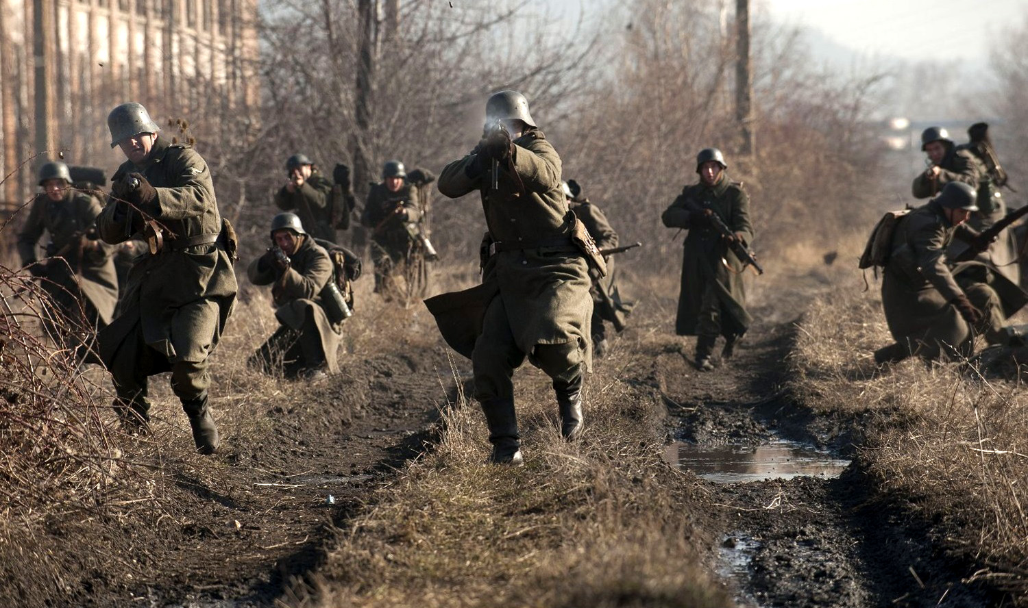 英雄连剧照的剧照