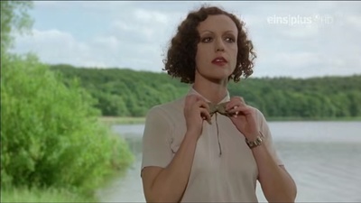 战火中的伊甸园剧照的剧照