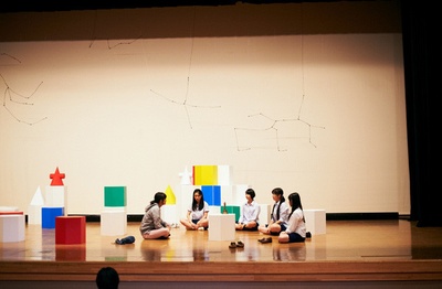 大幕拉开剧照的剧照