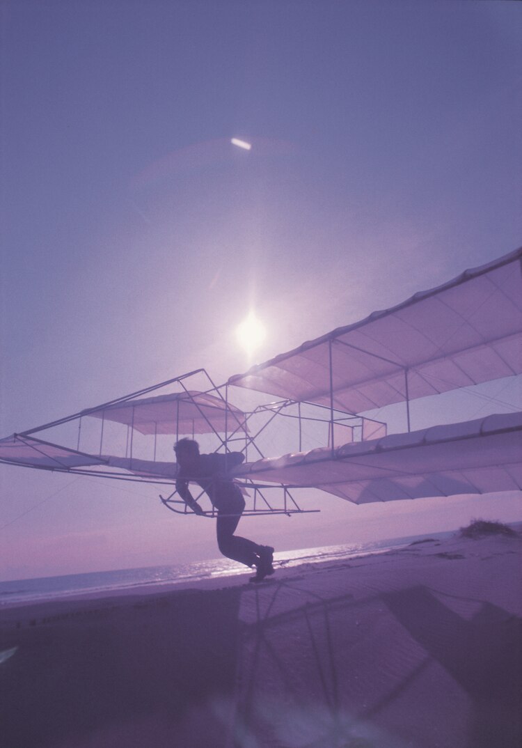 抛掉书本上街去剧照的剧照