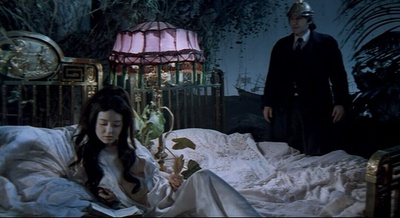 砂制时镜下的疗养院剧照的剧照