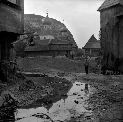 砂制时镜下的疗养院剧照的剧照