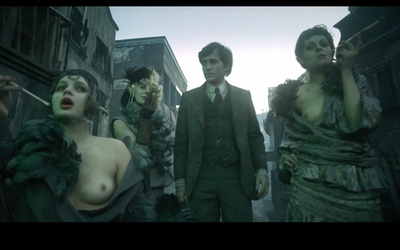 砂制时镜下的疗养院剧照的剧照