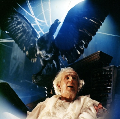 砂制时镜下的疗养院剧照的剧照