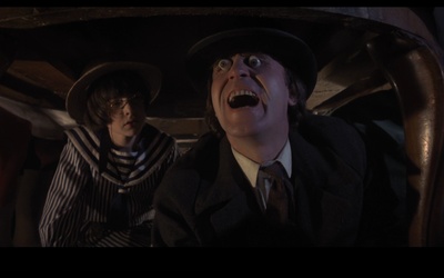 砂制时镜下的疗养院剧照的剧照