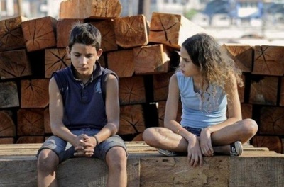 飞不起来的童年剧照的剧照