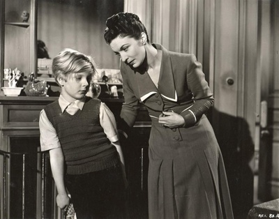 堕落的偶像剧照的剧照