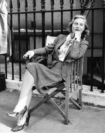 堕落的偶像剧照的剧照