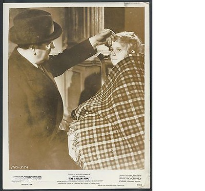 堕落的偶像剧照的剧照