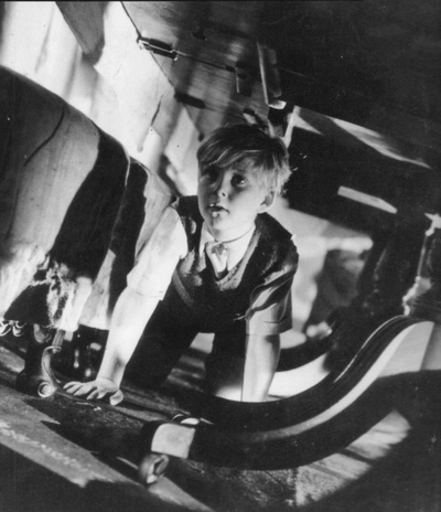 堕落的偶像剧照的剧照